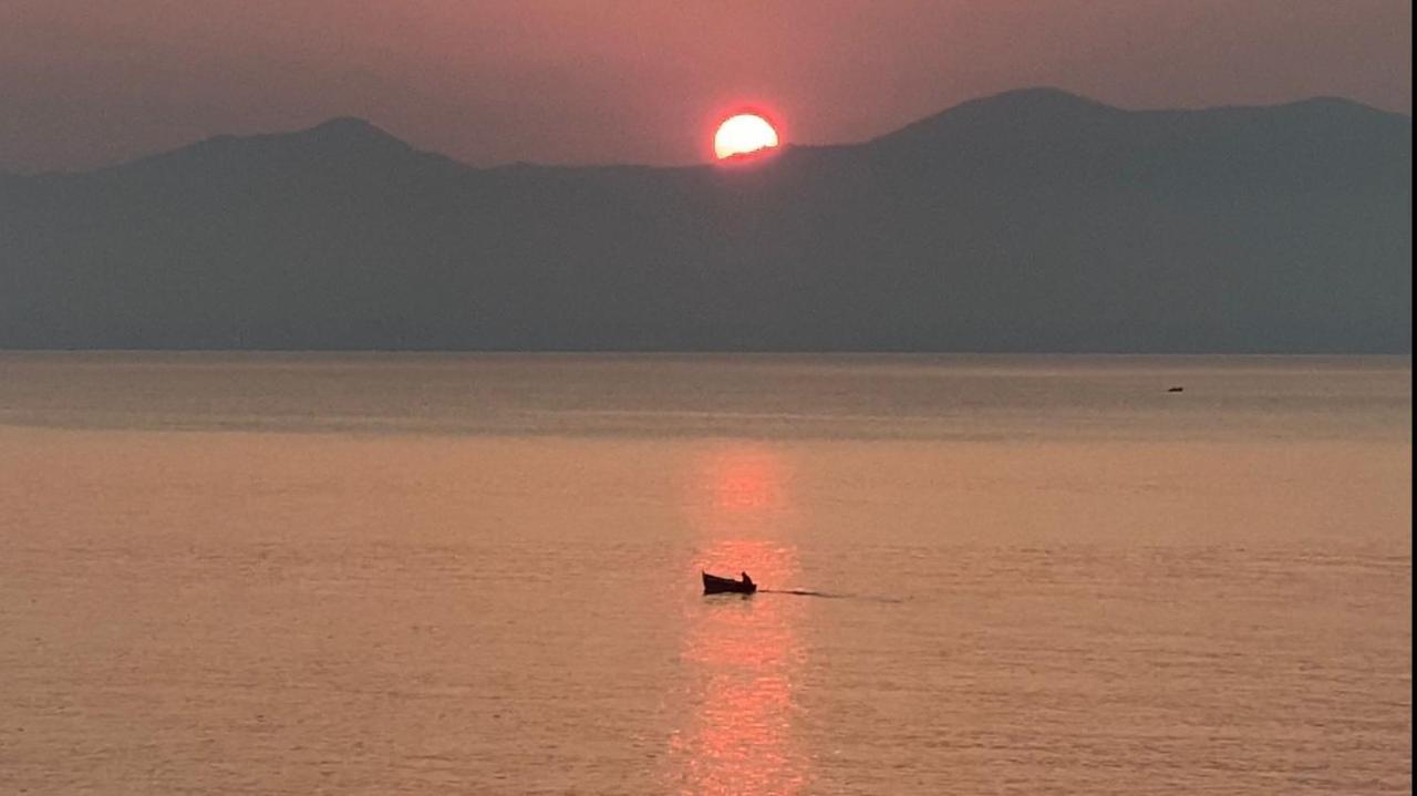 דירות בגרייה Sea Sicily View מראה חיצוני תמונה